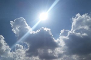 春日光芒：故事的主人公拾光