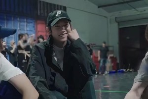 相视而笑（一场简单而又感人的对话）