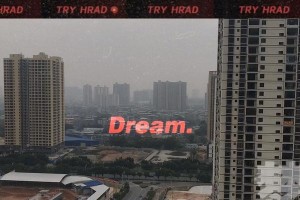 一直向前，不放弃（坚守梦想，勇敢追逐）