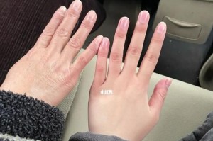 牵着妈妈的手——回忆童年时光（妈妈的手，我的依靠）