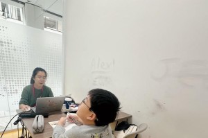 坚持学习，追求充实（人生因学习而充实）