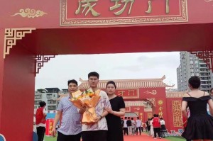 一个普通人的不凡经历（一个普通人的不凡经历）