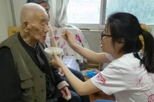 爸爸和我（陪伴成长的温暖记忆）