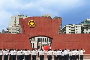 中国梦下的奋斗故事（一个小康家庭青年的脱贫之路）