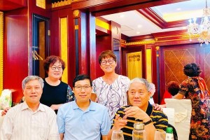 友情万岁：一生难忘的深厚友谊