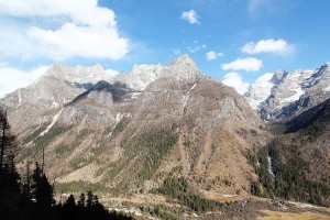 穿越危险区（勇敢探索，成就非凡）