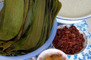 难忘的端午滋味——儿时的记忆（艾草、粽子、龙舟、家人、情谊）