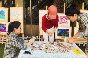 爱心义卖活动（从小事做起，传递温暖）